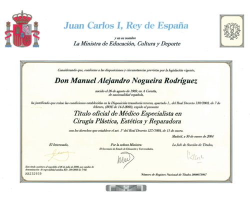 dr alejandro nogueira degree plastic surgeon